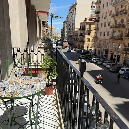 Bart165 Luxury 게스트하우스 팔레르모