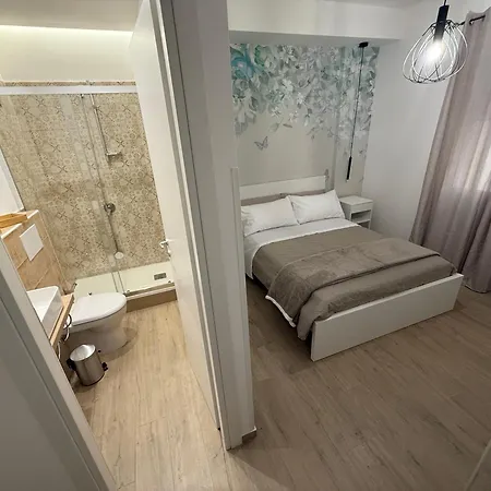 בית הארחה Bart165 Luxury 4*